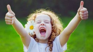 تربیت کودک شاد ۱۲ تا ۲۴ ماهگی