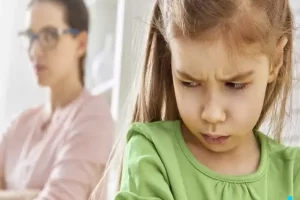 تنفر کودک از والدین: علل، تأثیرات و راهکارها
