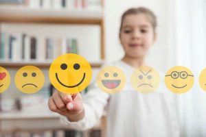 آموزش بیان احساسات به کودکان چگونه است؟