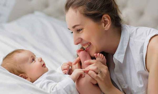 نوزاد از چند ماهگی مادرخود را میشناسد