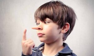 دروغگویی کودک، نحوه برخورد با کودکان دروغگو چگونه باید باشد؟