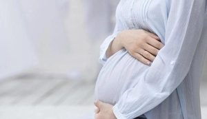 تأثیر آلودگی هوا بر سلامت مادر و جنین