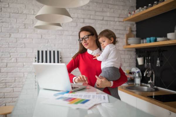 مسئولیت مادرانه