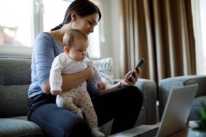 استفاده از تلفن همراه در زمان شیردهی