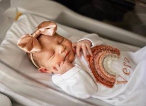 نیاز های یک نوزاد تازه متولد شده