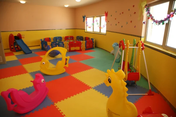 فرستادن بچه‌ها به مهدکودک: تصمیمی مهم برای آینده فرزندان