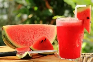 میوه‌های ممنوعه برای افراد با کبد چرب: چه گزینه‌هایی را کنار بگذارید؟