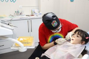 راهنمای کامل دندانپزشکی کودکان در شیراز: از پیشگیری تا درمان تخصصی