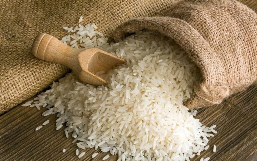 توزیع ۲۲ تن برنج و شکر در نکا