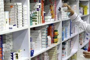 مطالبات داروخانه‌ها از ۶۴ هزار میلیارد تومان فراتر رفت