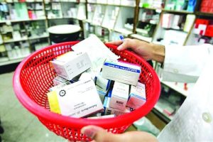 بررسی تخلفات سبدفروشی دارو توسط تعزیرات آغاز شد