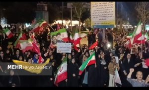 حضور شبانه مردم شیروان در حمایت از مقاومت